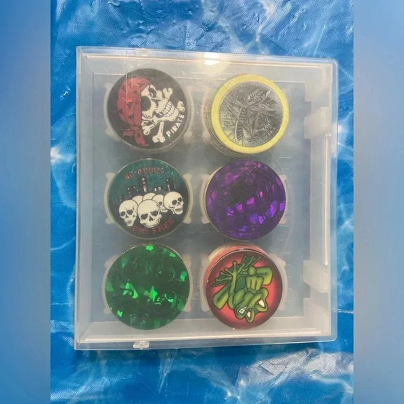 Collection of 71 Assorted POGs + Official Case 🥏🔵⚪️🟡🟣 - Picture 9 of 16